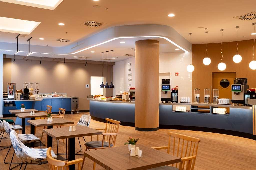 Hampton By Hilton Budapest City Centre Ресторант снимка