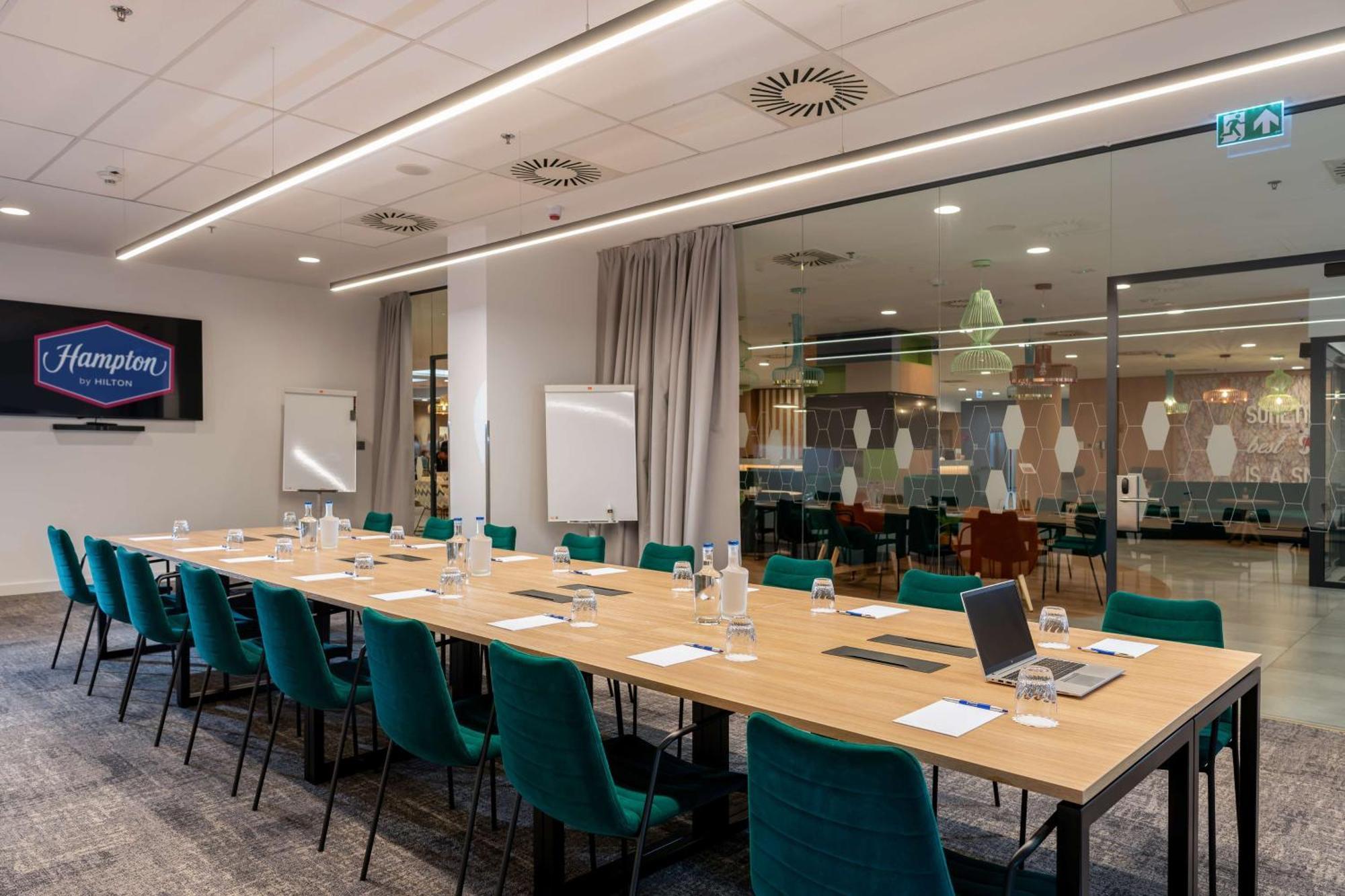Hampton By Hilton Budapest City Centre Екстериор снимка