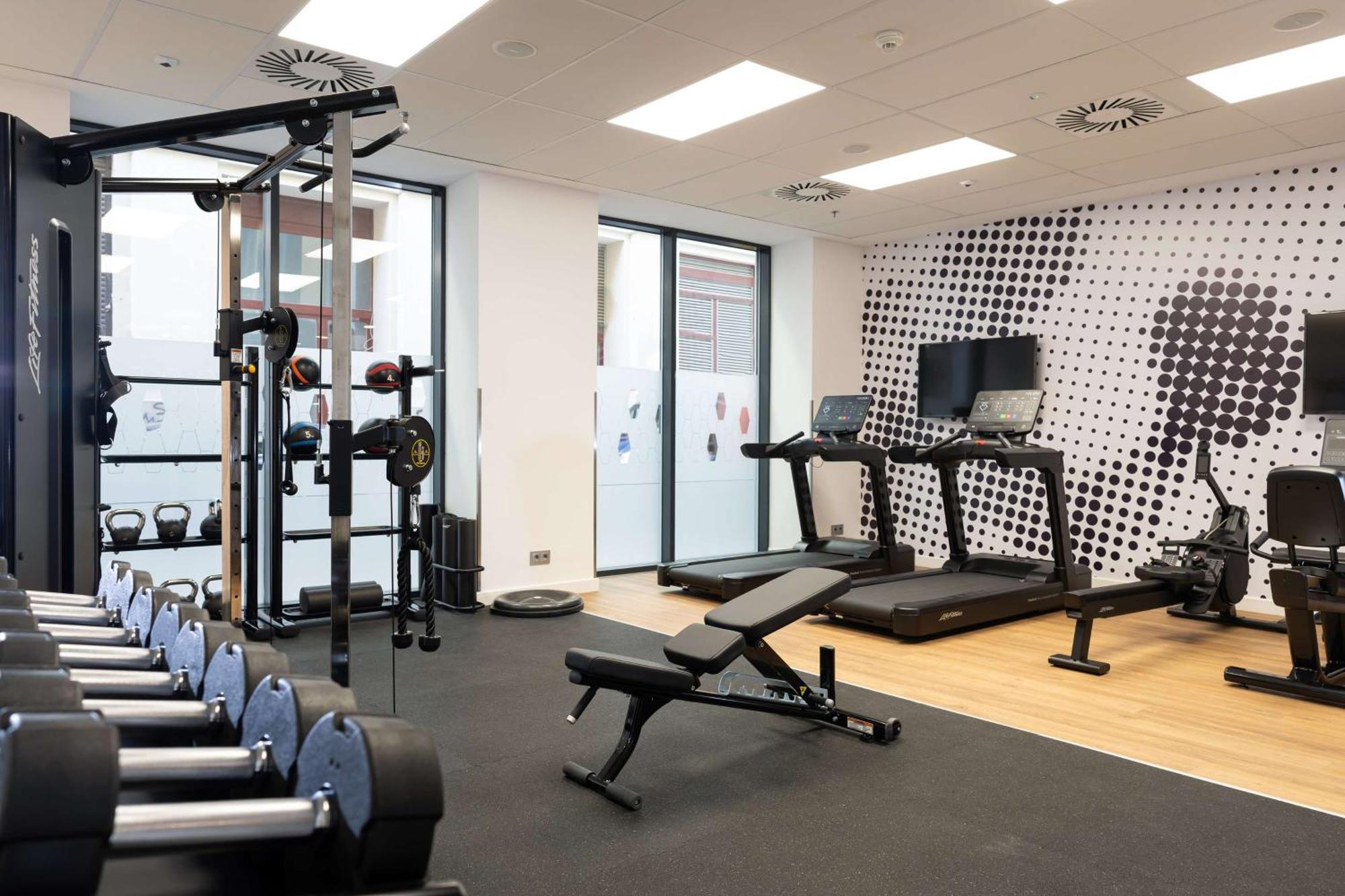 Hampton By Hilton Budapest City Centre Екстериор снимка
