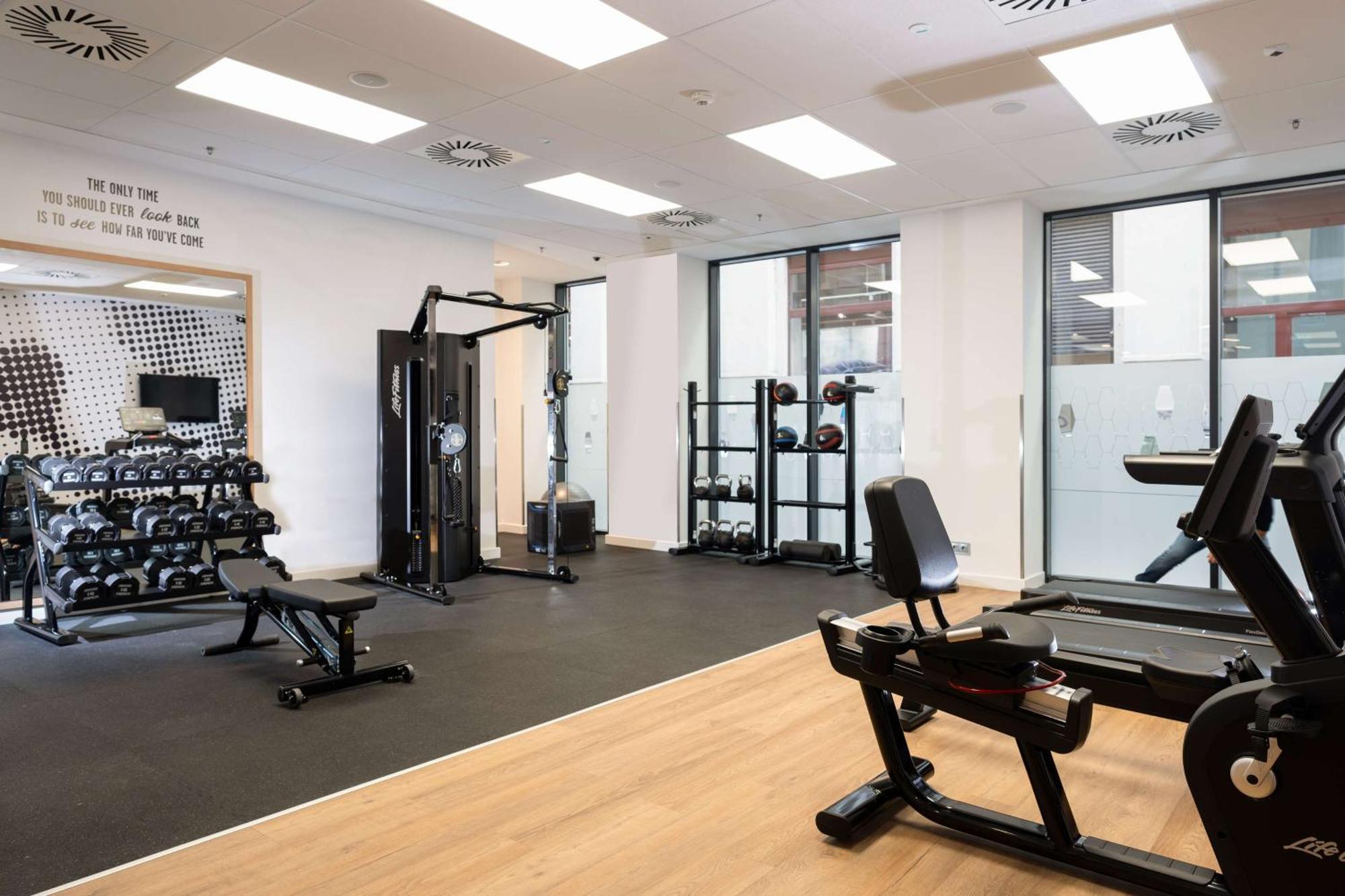 Hampton By Hilton Budapest City Centre Екстериор снимка