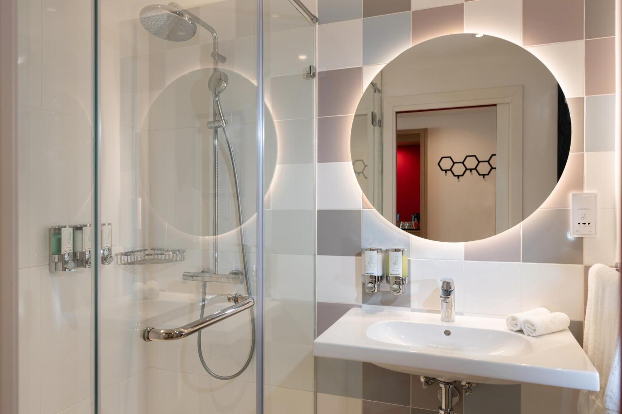 Hampton By Hilton Budapest City Centre Екстериор снимка